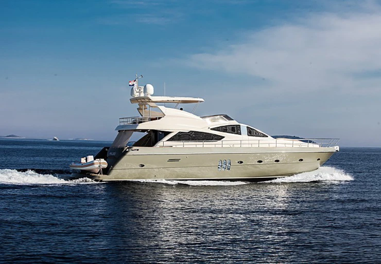 Abacus 70 Fly Marina Kastela | Malibu