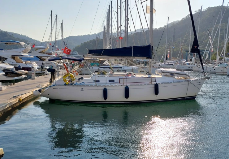 Dufour 36 Classic Göcek harbour | Pere Rua