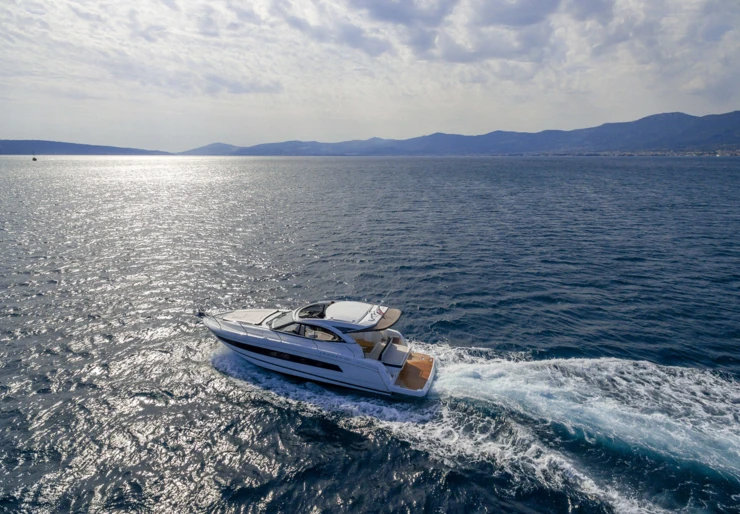 Leader 36 ACI Marina | CHROMIA