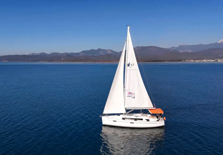 Bavaria Cruiser 37 Fethiye harbour | Roger Rabbit