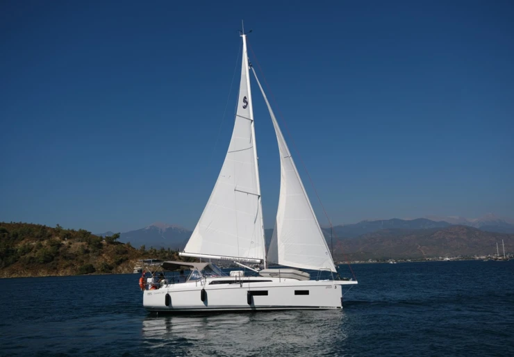 Oceanis 34.1 Porto di Fethiye | Ersa