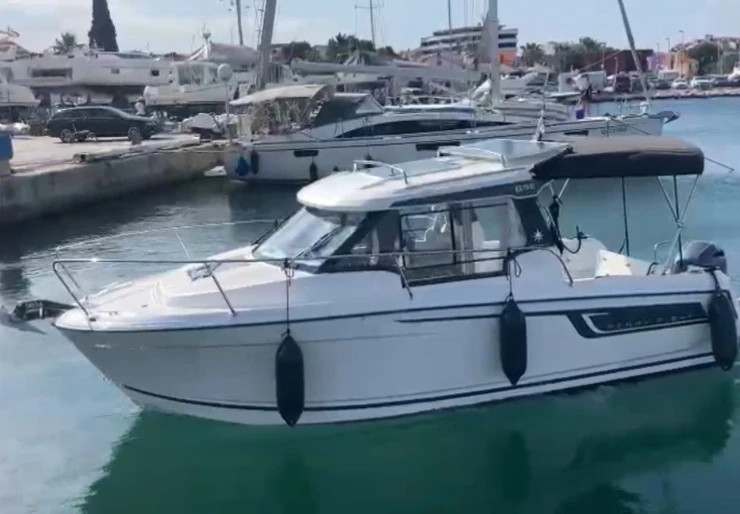 Merry Fisher 695 Marina Konacvine | NN