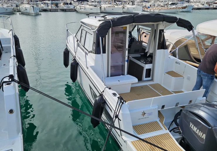 Merry Fisher 795 Marina Konacvine | NN