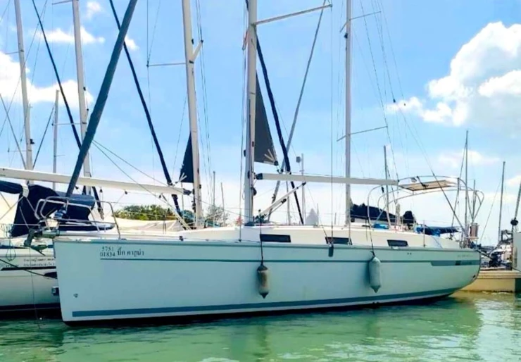 Bavaria Cruiser 32 Yacht Haven | Big Kahuna