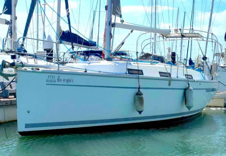 Bavaria Cruiser 32 Yacht Haven | Big Kahuna