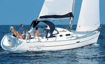 Oceanis Clipper 323