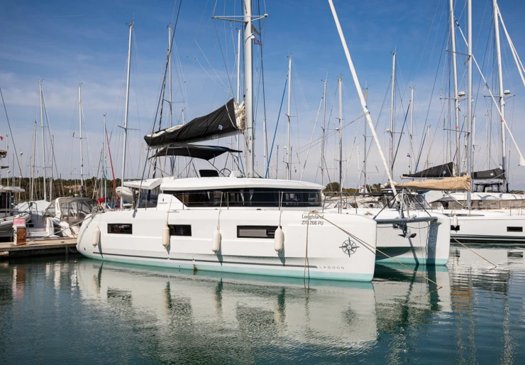 Lagoon 46 Pomer | Long Island
