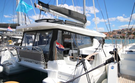 Lagoon 43