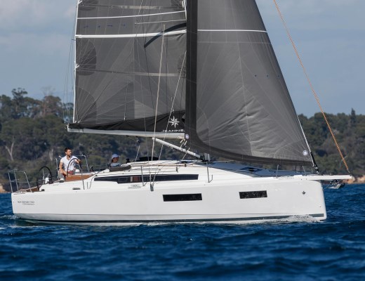 Sun Odyssey 350