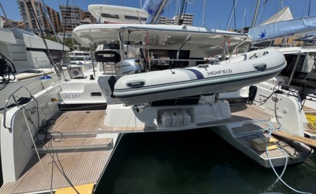 Lagoon 42