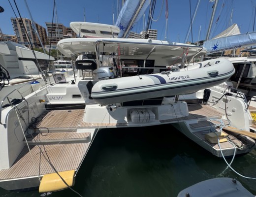 Lagoon 42