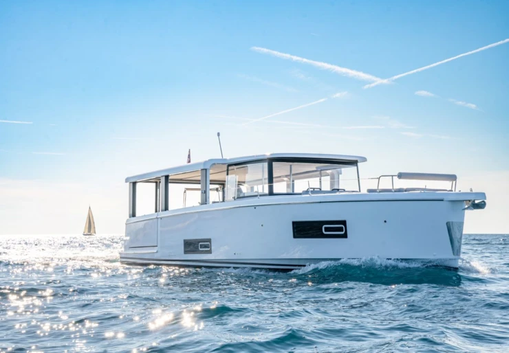 Island Cruising Boat Hodges Creek Marina | SEALODGE II