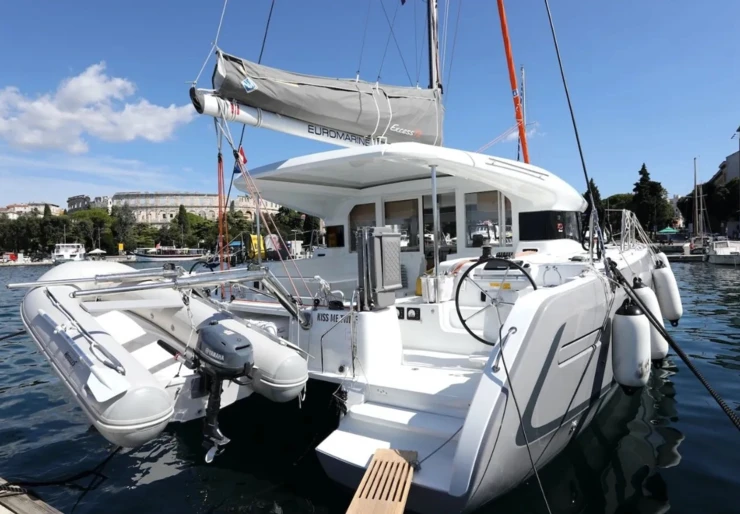 Excess 12 Seget Donji - Marina Baotic | Kiss me twice