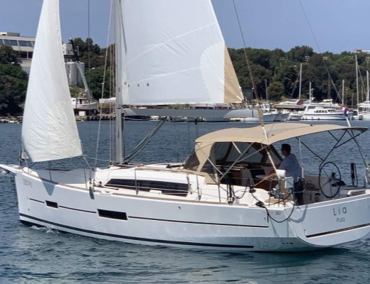 Dufour 382 GL