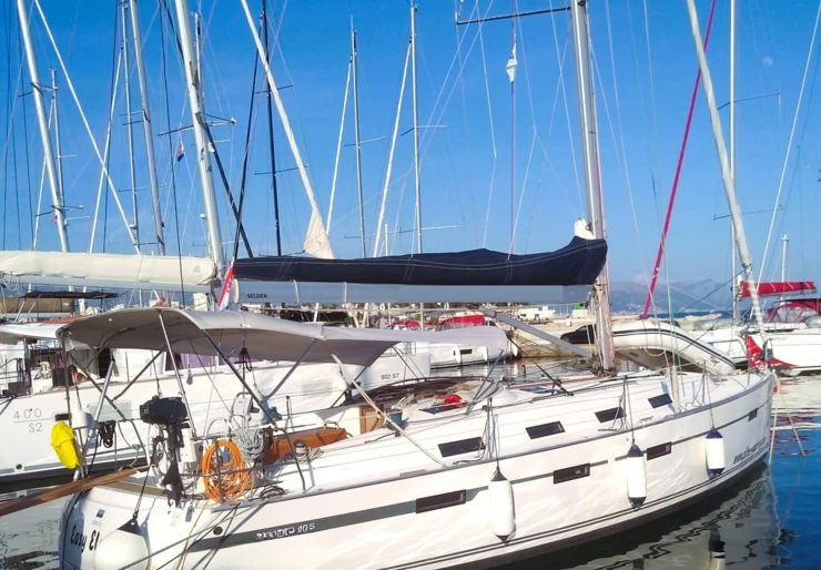 Bavaria Cruiser 40 S ACI Marina | Easy Eleven