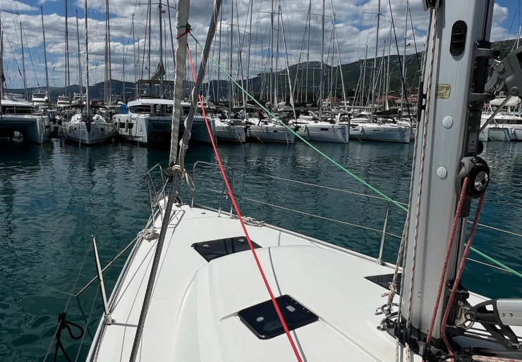 Bavaria Cruiser 41 Marina Kastela | Enja
