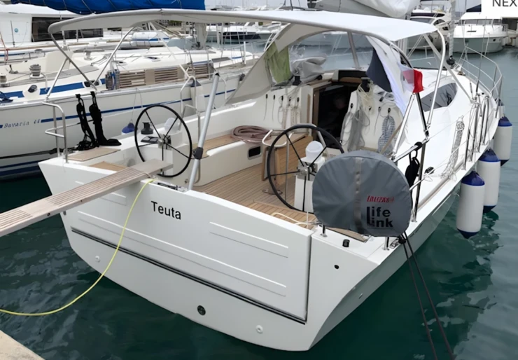 Cobra 38 Marina Kornati | Teuta