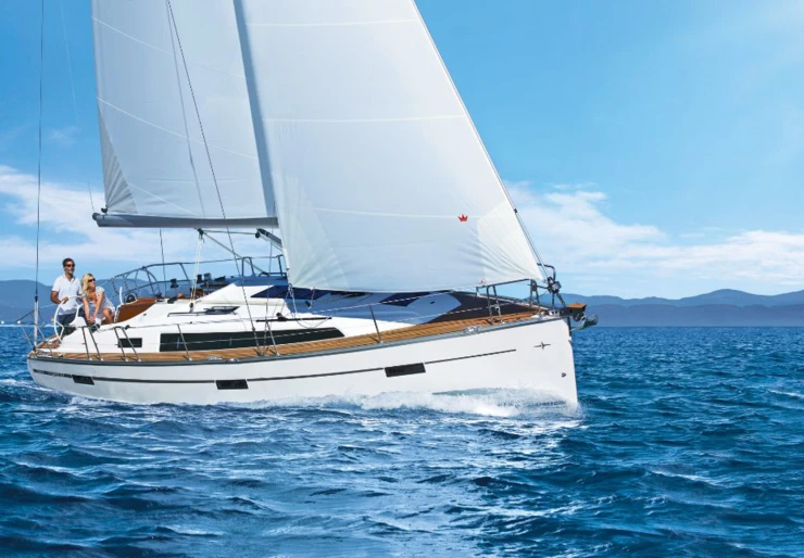 Bavaria Cruiser 37 Marina Polesana - isla de Katarina | Astravi