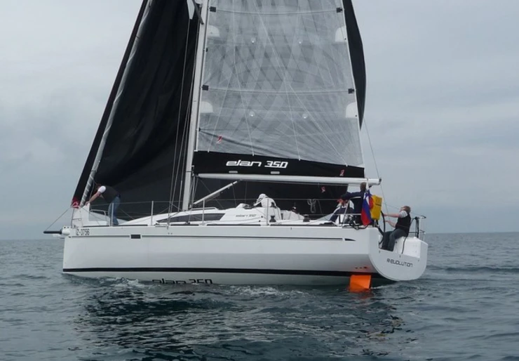 Elan 350 Perf. ACI marina | November