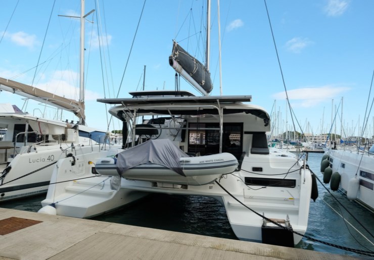 Lagoon 42 Saint Raphael | White Chadal