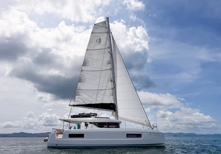 Lagoon 43 Ao Po | Cloud Dancer2