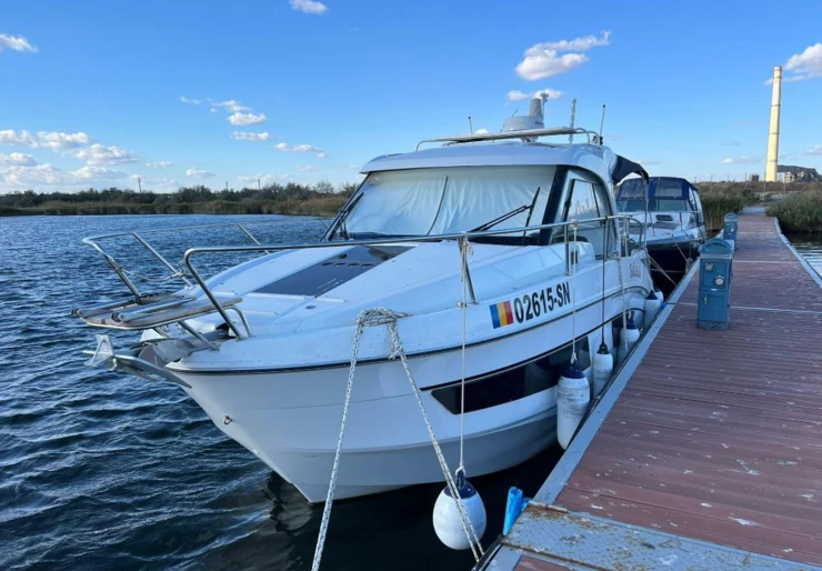 Antares 9 Marina Polesana - isla de Katarina | Bella Vista