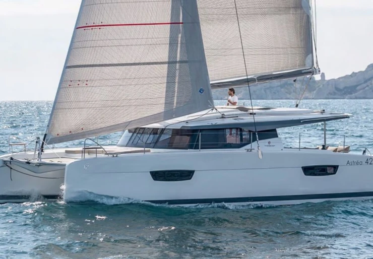 Astrea 42 Kotor | Satellite