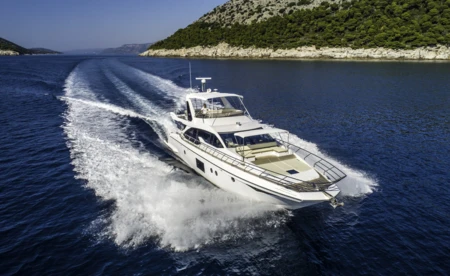 Azimut 66