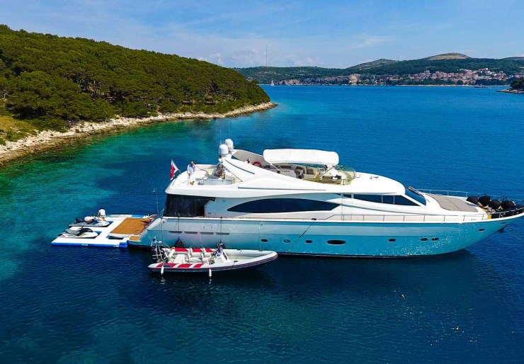 Ferretti 880 ACI Marina | Miss Katarina