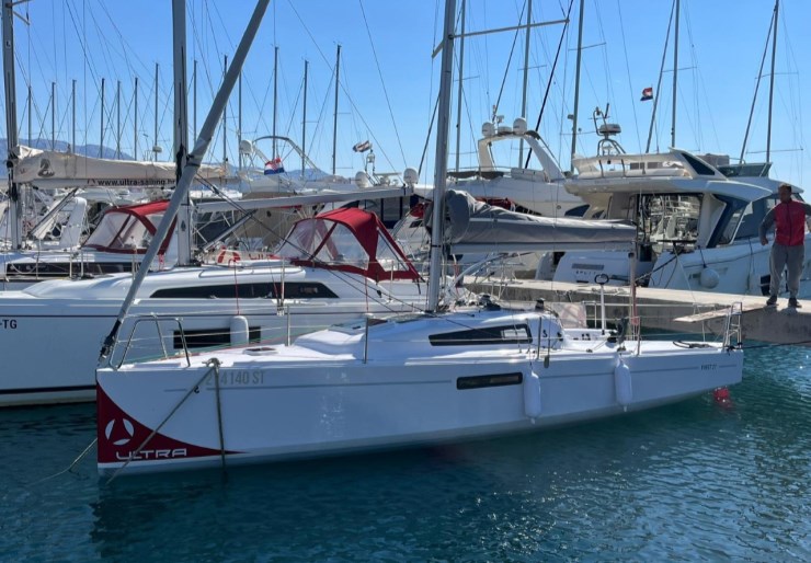 First 27 Marina Dalmacija | Šuferina