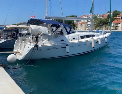 Oceanis 50 Family