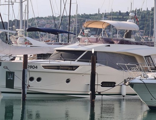Greenline Hybrid 48 Fly