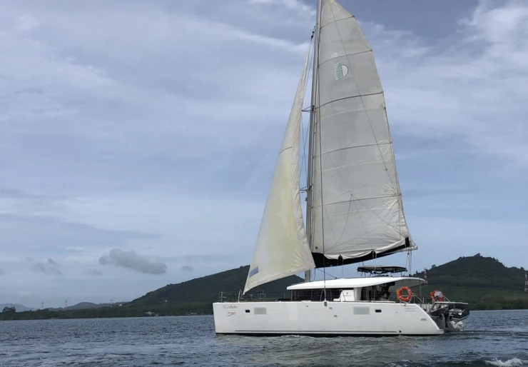 Lagoon 450 S Yacht Haven | Myemocean