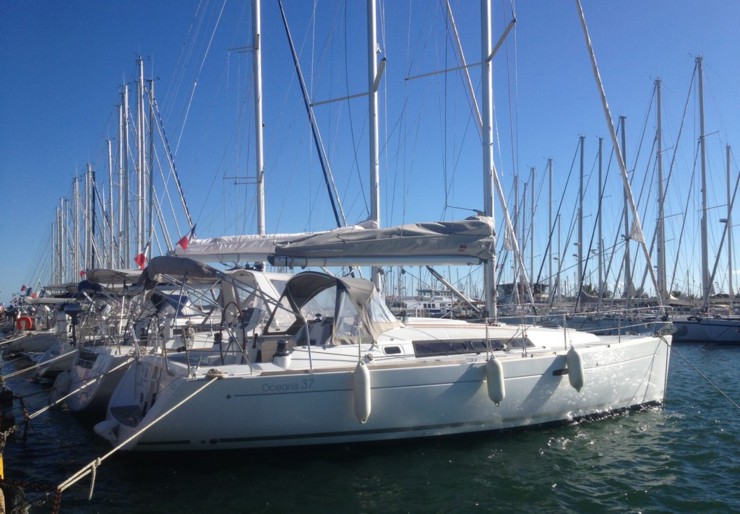 Oceanis 37 Tolone | BELEZA