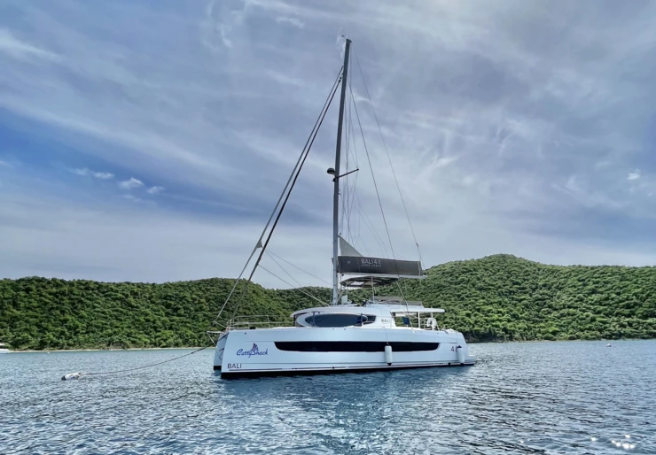 Bali 4.8 Hodges Creek Marina | CattyShack
