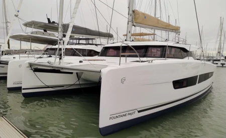 Fountaine Pajot 44