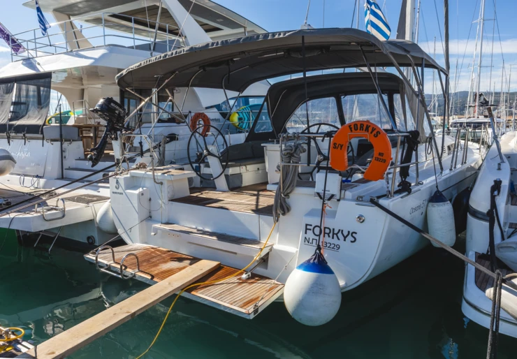 Oceanis 51.1 Lefkas harbour | Forkys