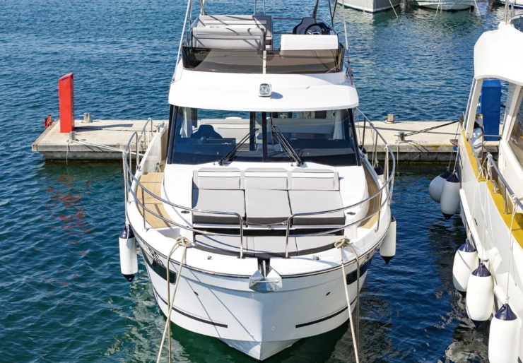 Merry Fisher 1095 FLY Marina Kornati | Lino