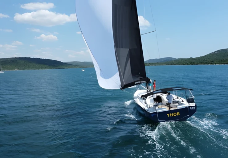 Elan E6 ACI Marina | Thor