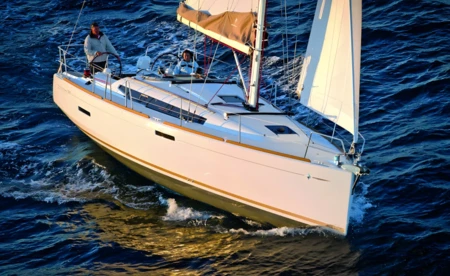 Sun Odyssey 389
