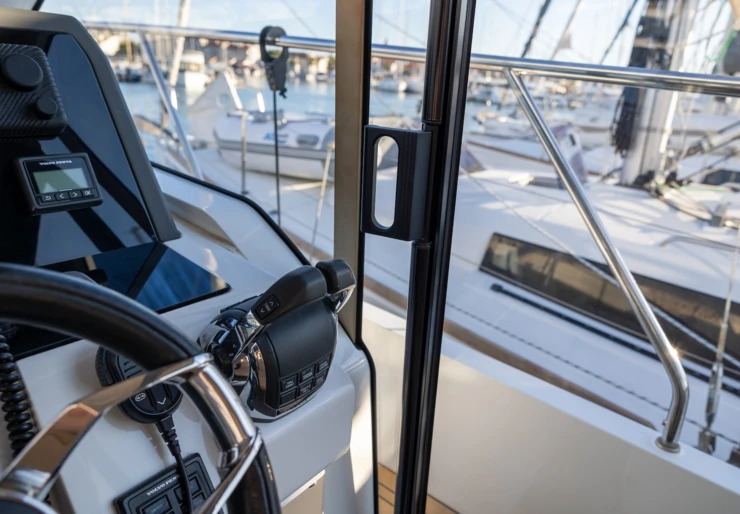 Sealine C390 Marina Kornati | Ecstasea