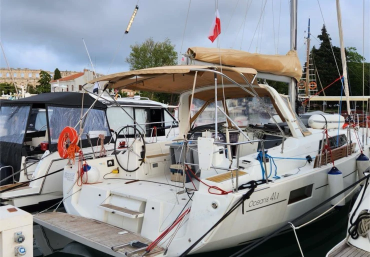 Oceanis 41.1 ACI marina | Office 2