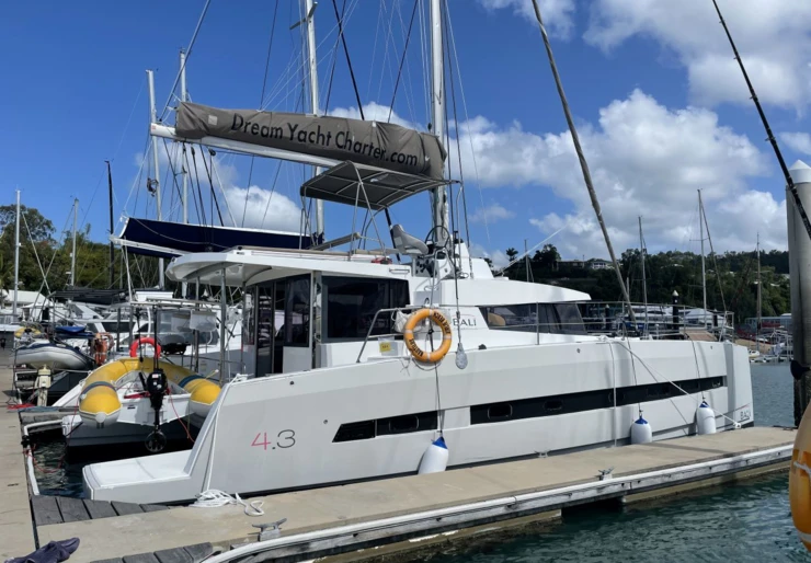 Bali 4.3 Airlie Beach | NAUTILUS