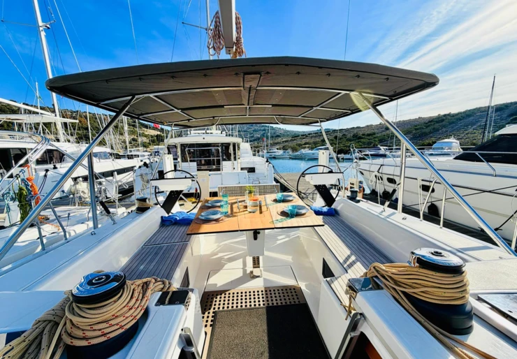 Dufour 530 Primosten - Marina Kremik | Suzie Q