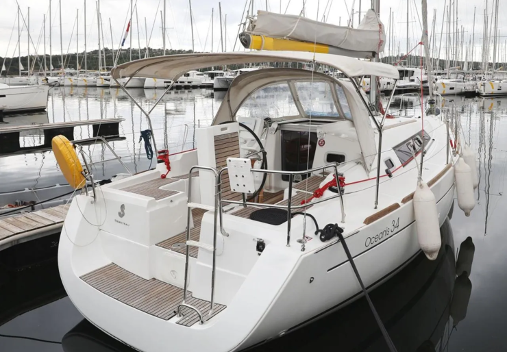 Oceanis 34 Marina Punat | Star Elisabeth