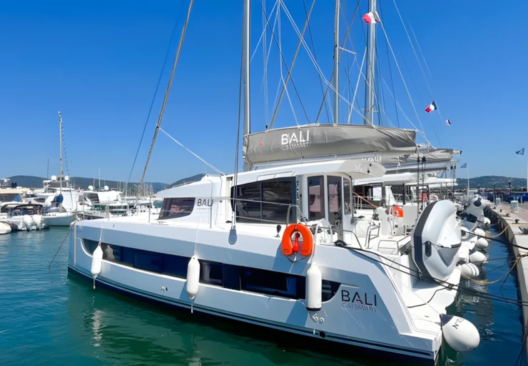 Bali Catsmart Porto di Hyeres | HOPE