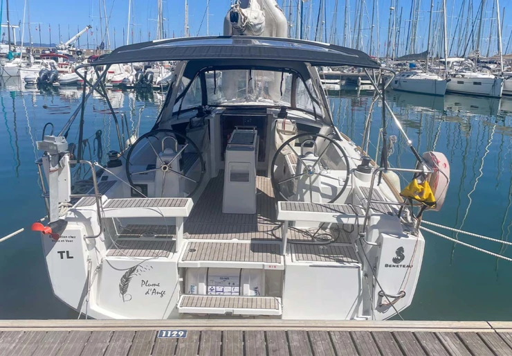 Oceanis 35.1 Porto di Hyeres | PLUME D ANGE