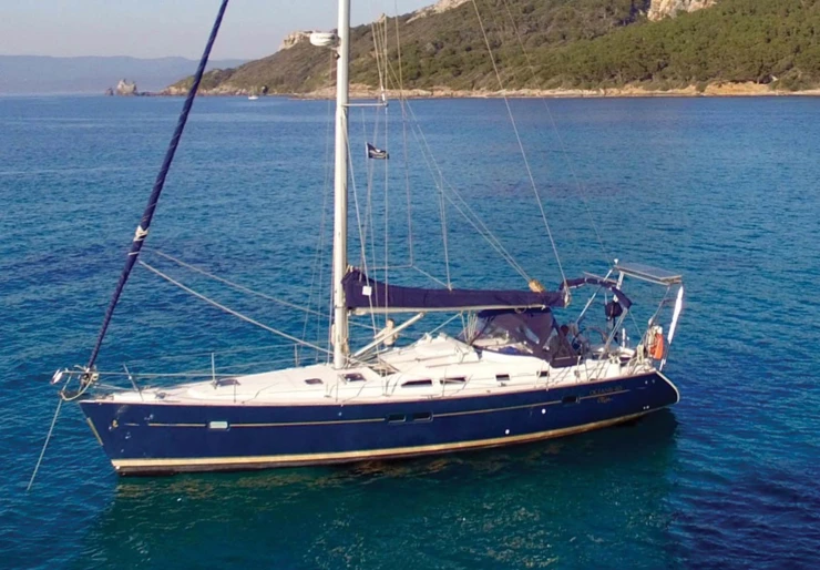 Oceanis 423 Port de Hyères | L ALLIANCE