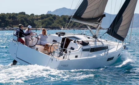 Sun Odyssey 350