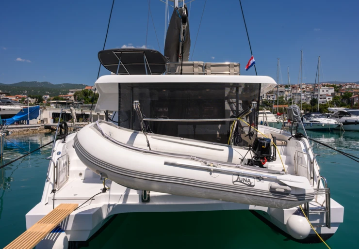 Aventura 37 Novi Vinodolski - Marina Novi | Cap Bon